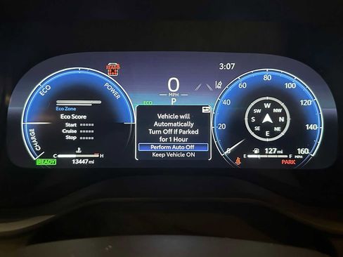 Certified 2025 Toyota Sienna Platinum image 12