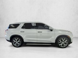 Used 2022 Hyundai Palisade SEL w/ 8P Bench Seat Package FWD video 4