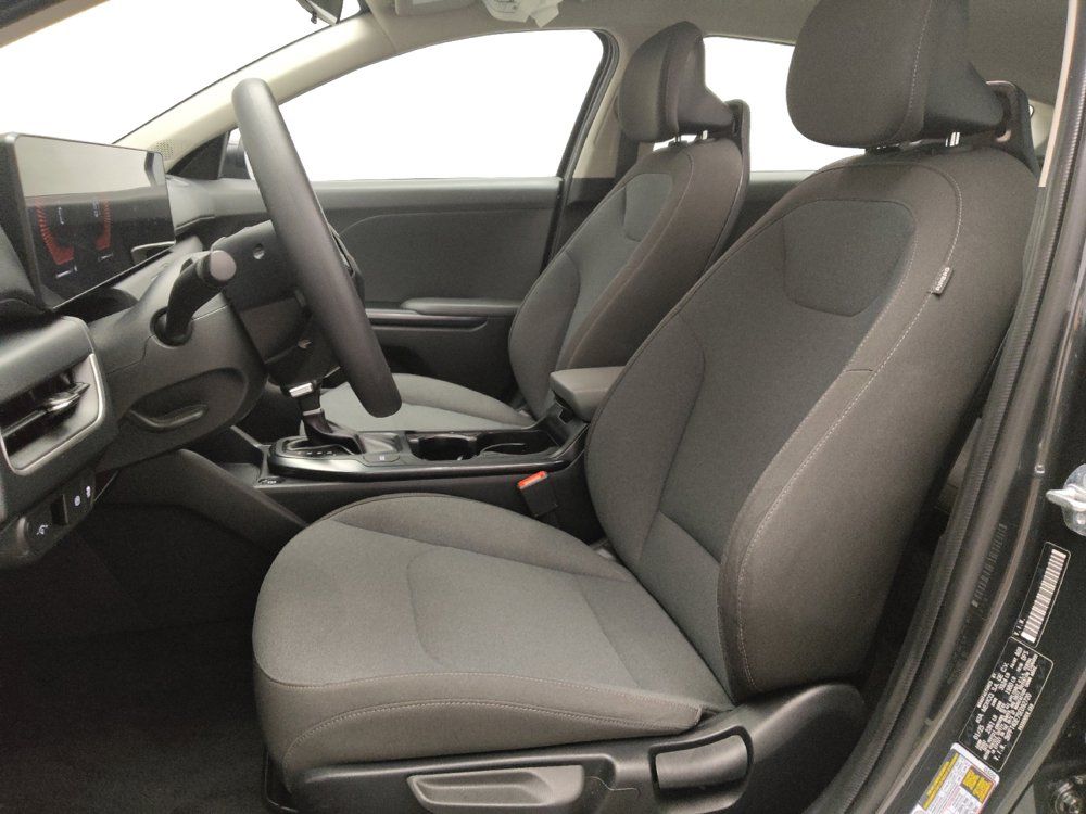 Used 2025 Kia K4 FWD image 17