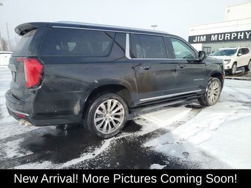 Used 2023 GMC Yukon XL Denali w/ Denali Reserve Package image 2