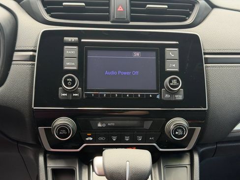 Used 2018 Honda CR-V LX image 19