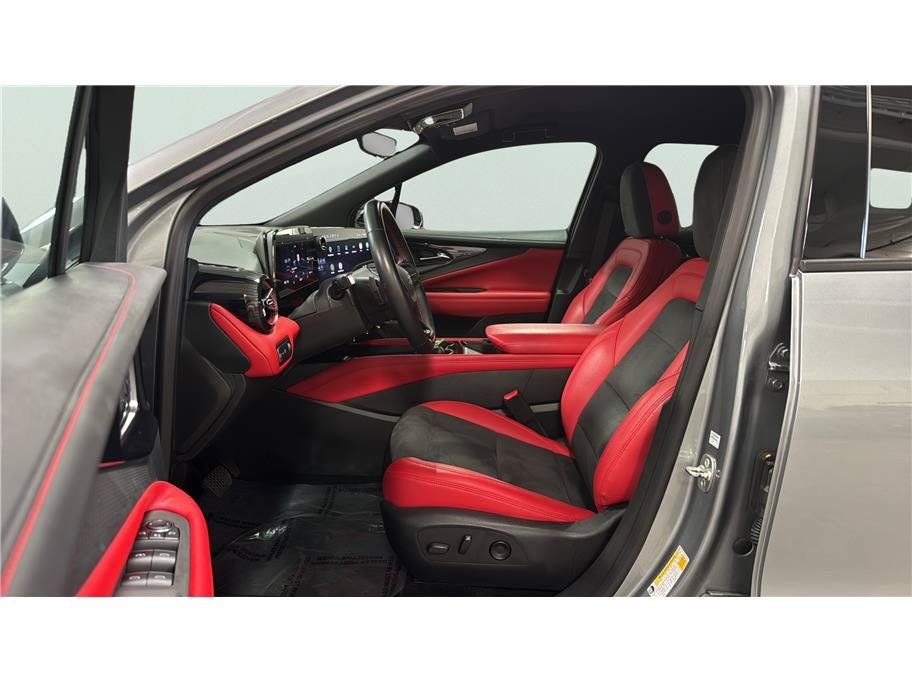 Used 2024 Chevrolet Blazer EV RS AWD/4WD image 16