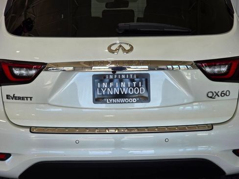 Used 2020 INFINITI QX60 Signature Edition w/ Cargo Package Essential FWD image 26