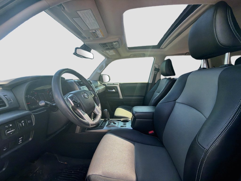 Used 2020 Toyota 4Runner SR5 Premium w/ Moonroof Package AWD/4WD image 22