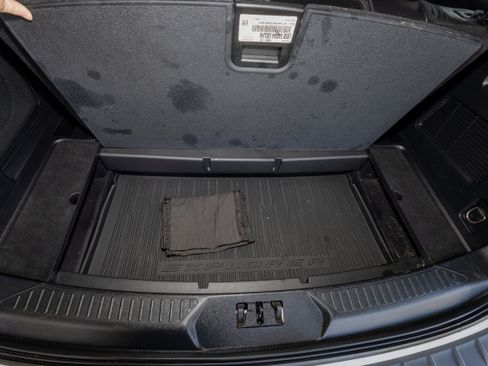 Used 2022 Ford Explorer Limited w/ Equipment Group 301A image 33