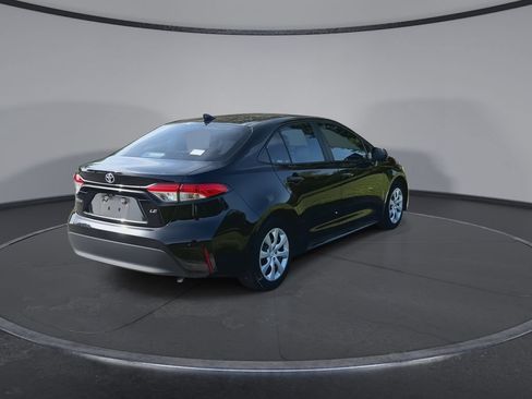 Used 2024 Toyota Corolla LE FWD image 8