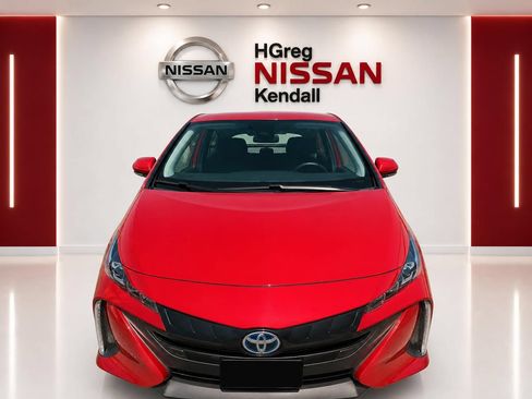 Used 2022 Toyota Prius Prime LE FWD image 5