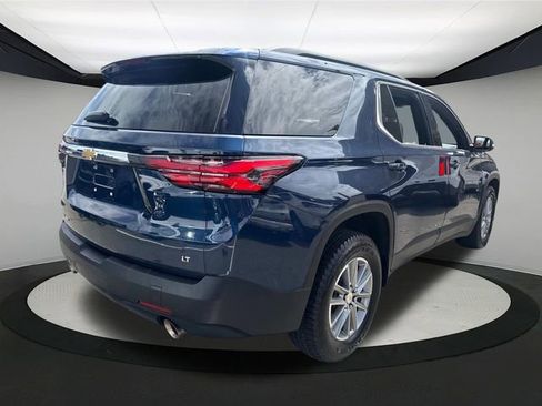 Used 2023 Chevrolet Traverse LT image 11