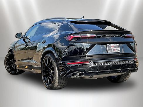 Used 2022 Lamborghini Urus AWD/4WD image 4