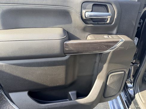 Used 2022 Chevrolet Silverado 2500 LTZ image 34