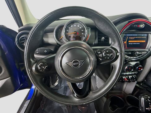 Used 2020 MINI Cooper 4-Door Hardtop image 13