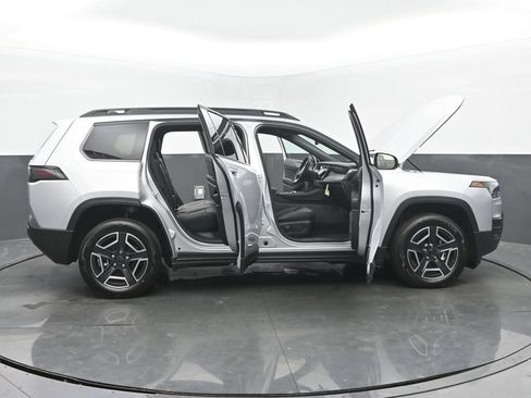 New 2026 Jeep Cherokee Limited AWD/4WD image 57