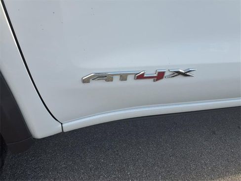 Used 2024 GMC Sierra 1500 AT4X image 7