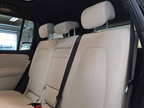 Certified 2025 Mercedes-Benz GLB 250 GLB 250 image 17