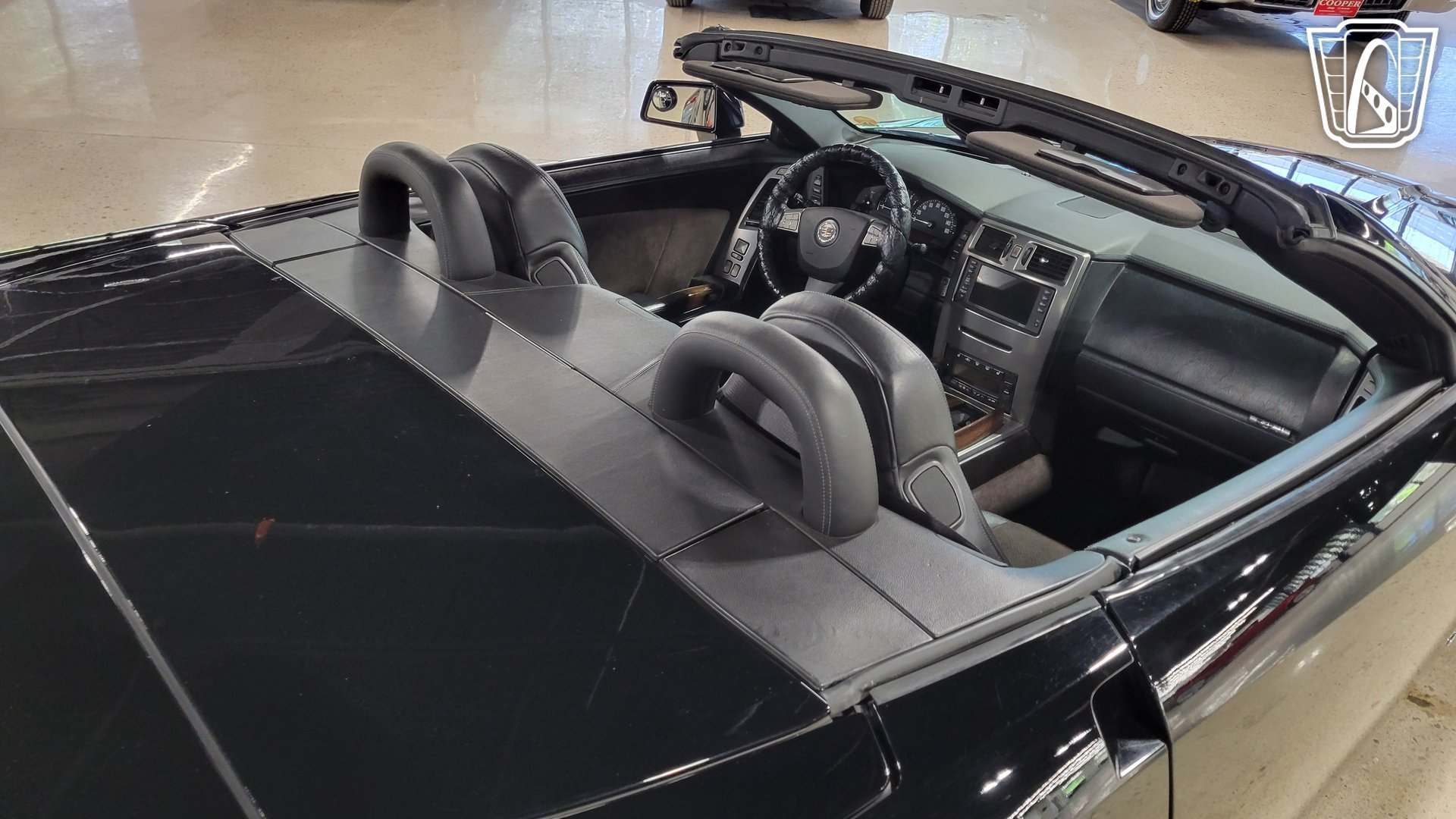 Used 2008 Cadillac XLR V RWD image 13