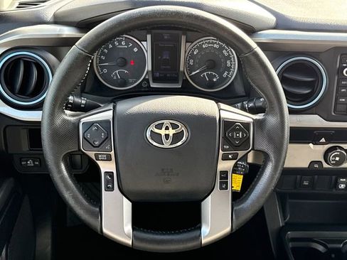 Used 2019 Toyota Tacoma SR5 RWD image 13