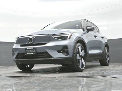 Used 2023 Volvo XC40 Recharge Ultimate image 24