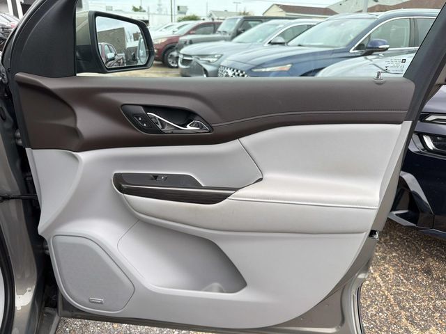 Used 2019 GMC Acadia SLT FWD image 17