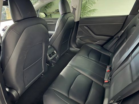 Used 2022 Tesla Model 3 Long Range image 13
