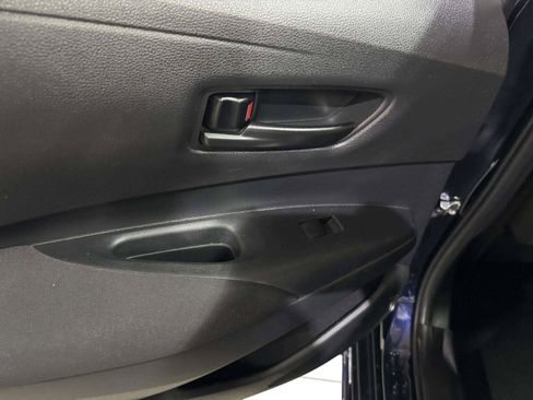 Used 2023 Toyota Corolla LE w/ Carpet Mat Package (TMS) FWD image 29