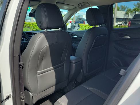 Used 2023 Buick Encore GX Preferred w/ Cold Weather Comfort Package FWD image 14