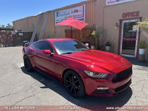 Used 2017 Ford Mustang Coupe RWD image 2