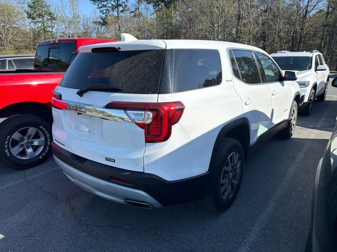 Used 2022 GMC Acadia SLE image 3