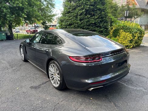Used 2018 Porsche Panamera 4 AWD/4WD image 5