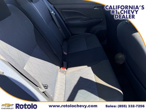 Used 2024 Nissan Versa SV FWD image 10