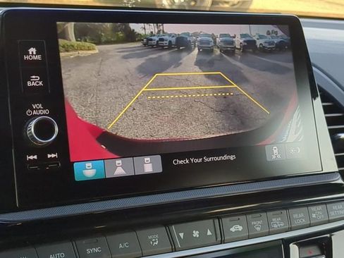 Used 2025 Honda Odyssey Sport-L image 21