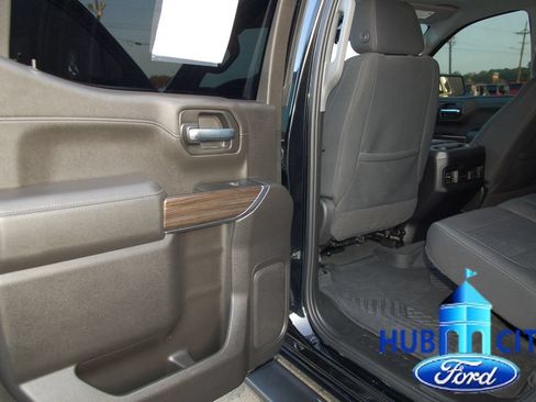 Used 2022 Chevrolet Silverado 1500 RST AWD/4WD image 13