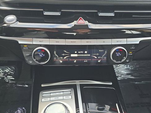 Used 2023 Genesis G80 2.5T image 18