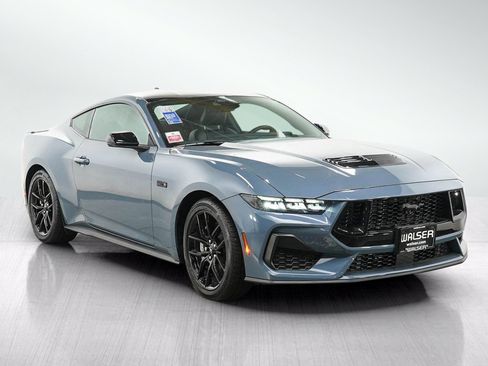 Used 2025 Ford Mustang GT Premium RWD image 7
