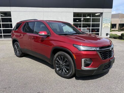 Used 2023 Chevrolet Traverse RS AWD/4WD image 4
