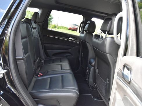 Certified 2021 Jeep Grand Cherokee Limited w/ Quick Order Package 28K 80th AWD/4WD image 32