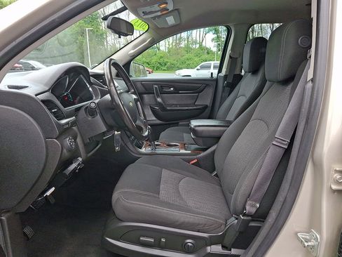 Used 2013 Chevrolet Traverse LT w/ All-Star Edition AWD/4WD image 15
