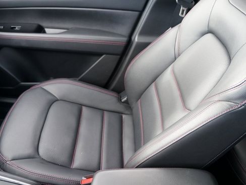 Used 2025 MAZDA CX-5 Carbon Edition image 28