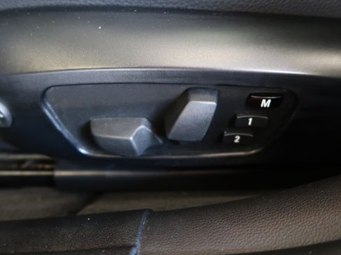 Used 2011 BMW 328i xDrive Sedan AWD/4WD image 21