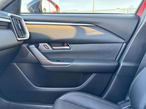 Certified 2023 MAZDA CX-50 2.5 S w/ Preferred Plus Pkg image 32