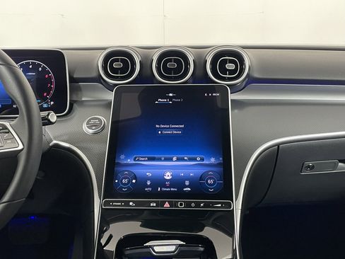 Used 2025 Mercedes-Benz C 300 Sedan image 17