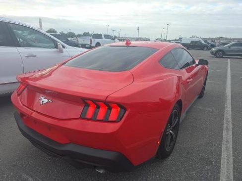 Used 2024 Ford Mustang Coupe RWD image 2