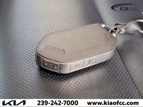 Certified 2024 Kia Telluride S image 34