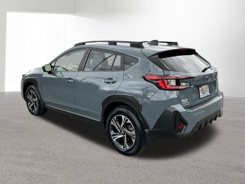 Used 2024 Subaru Crosstrek 2.0i Premium AWD/4WD image 5