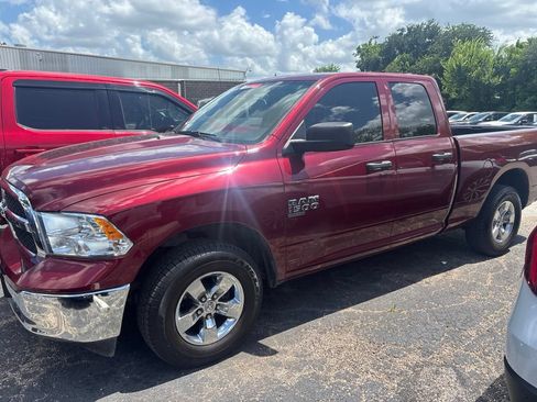 Used 2024 RAM 1500 Classic SLT AWD/4WD image 1