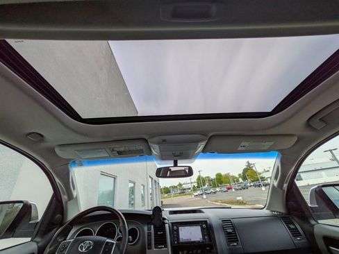Used 2014 Toyota Sequoia Platinum AWD/4WD image 20