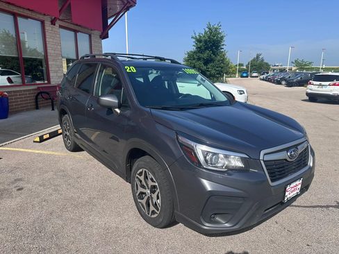 Used 2020 Subaru Forester Premium AWD/4WD image 3