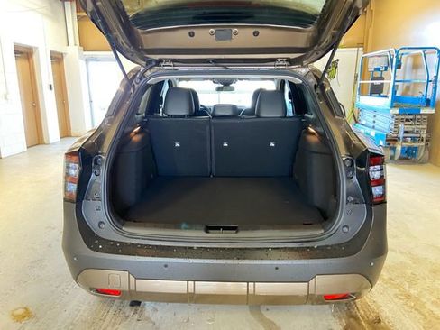 New 2026 Nissan Kicks SR w/ Cold Weather Package image 17