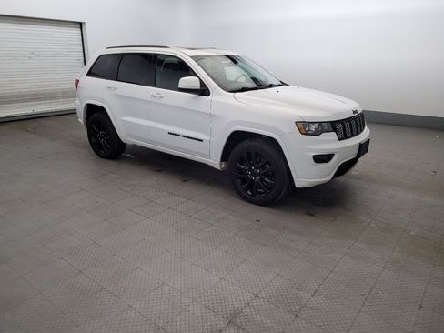 Used 2021 Jeep Grand Cherokee Laredo X AWD/4WD image 11