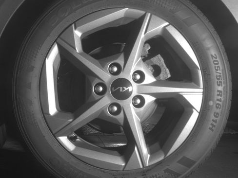 Used 2025 Kia K4 LXS image 14