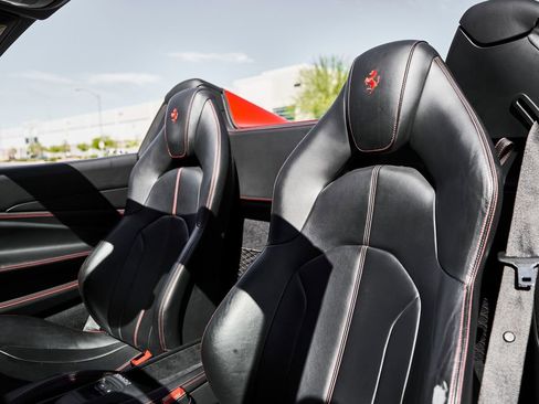 Used 2023 Ferrari F8 Tributo RWD image 44